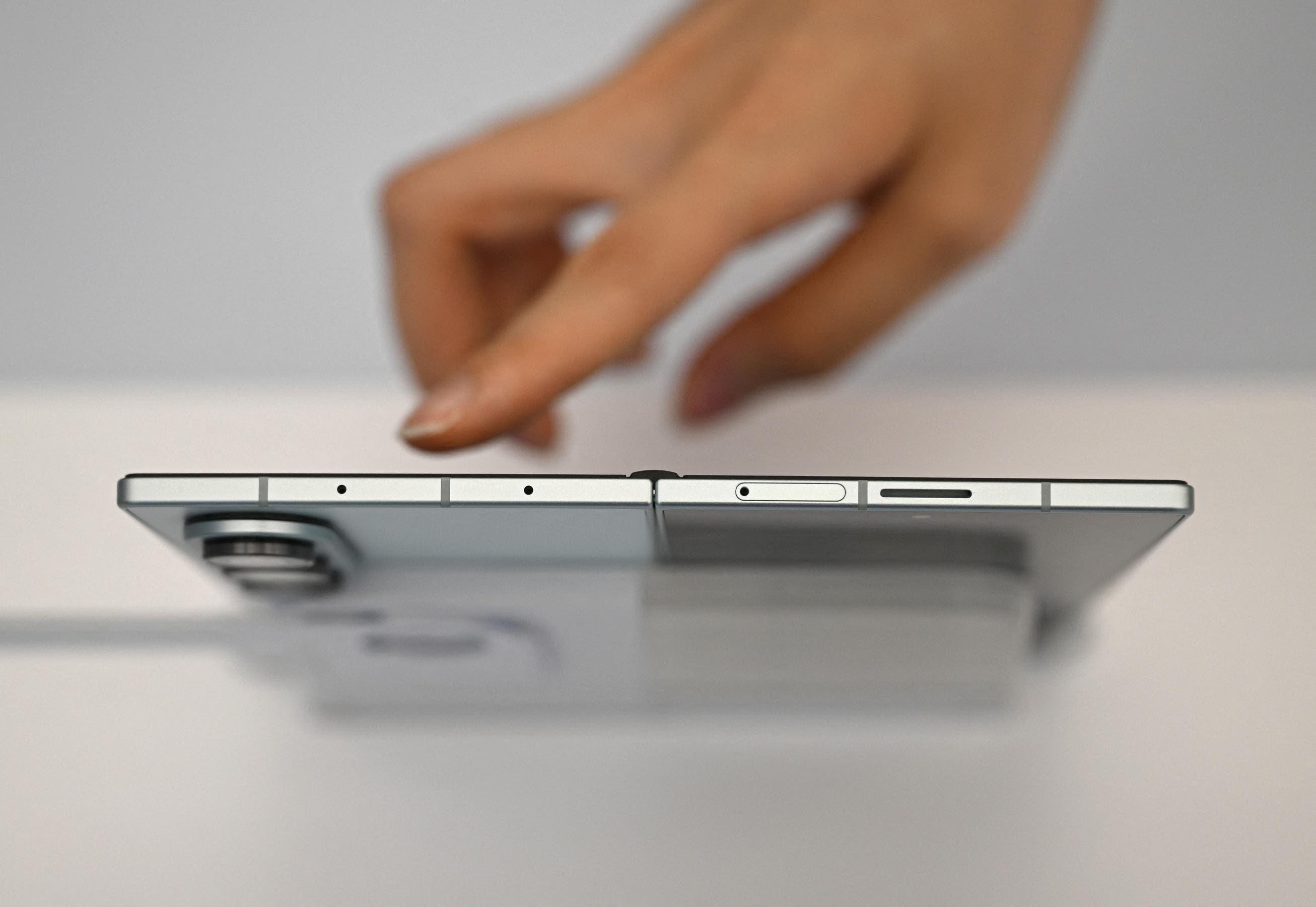 Android's Week of Innovation and Price Shocks