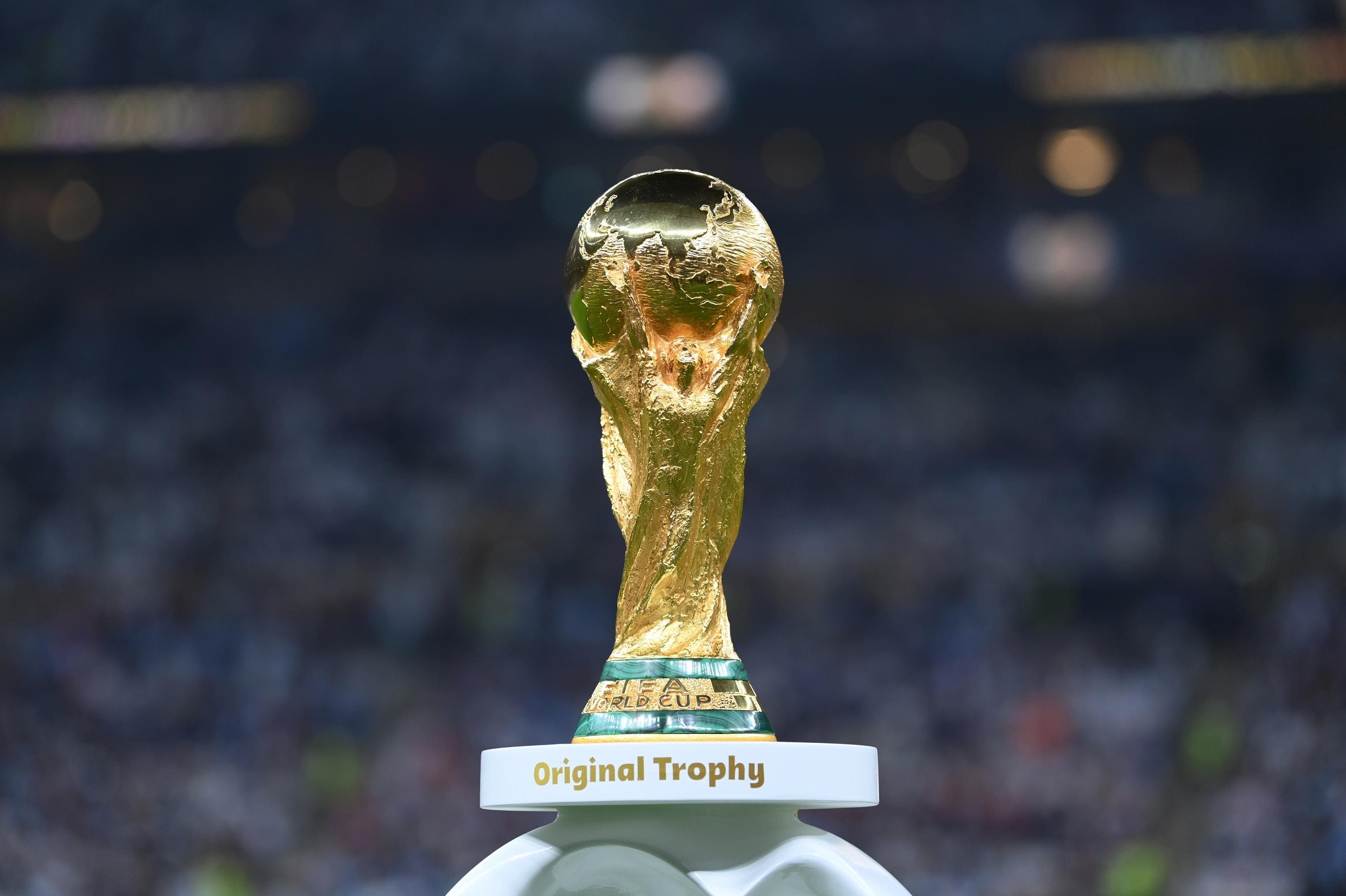 Can AI Outsmart Football Strategy? The England vs. France World Cup Debate
