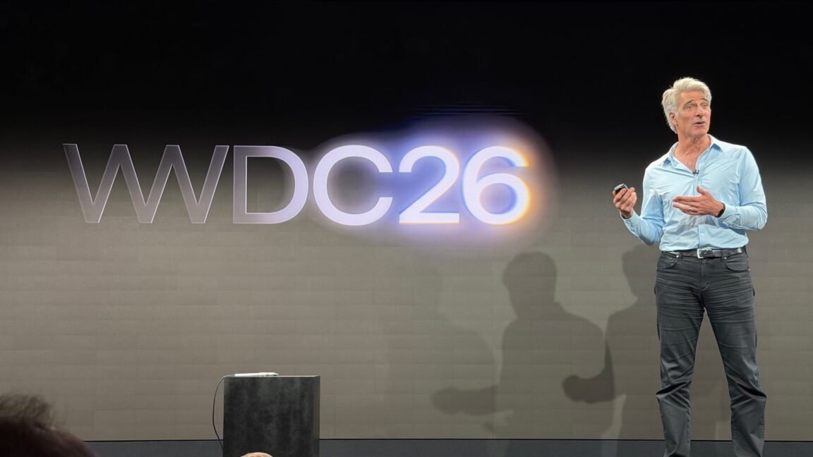 Apple's Siri AI: Privacy Meets Google's Power