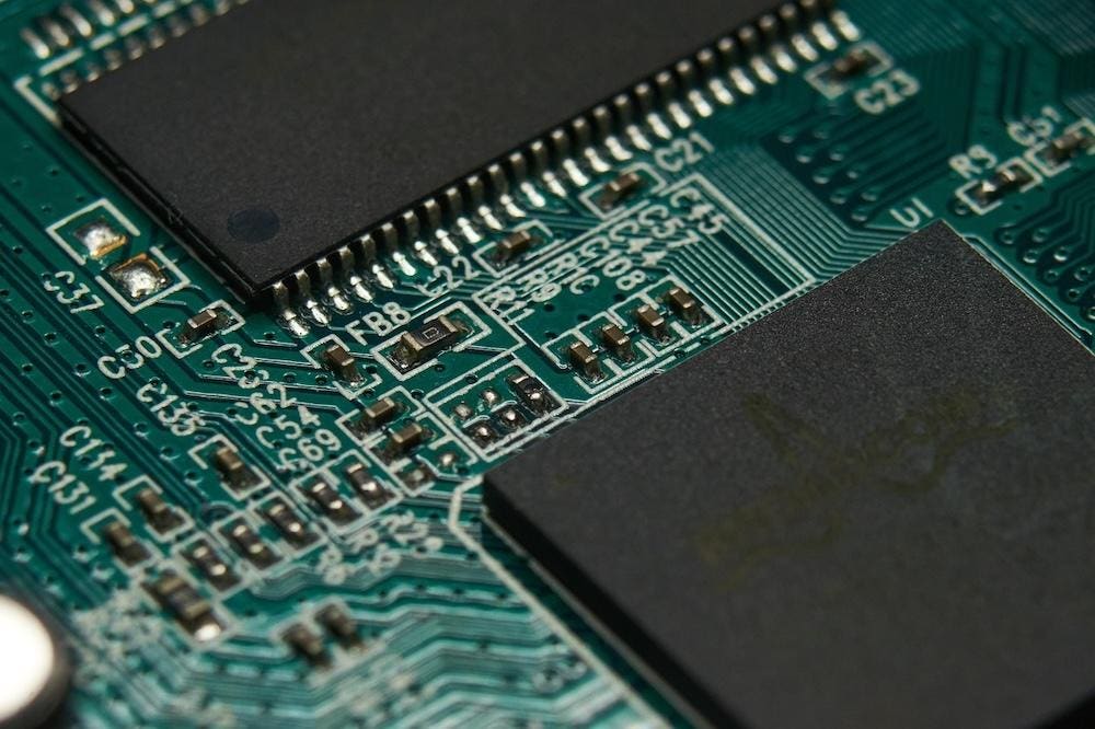 AI Hardware Showdown: Nvidia's RTX Spark vs. Microsoft's Project Solara