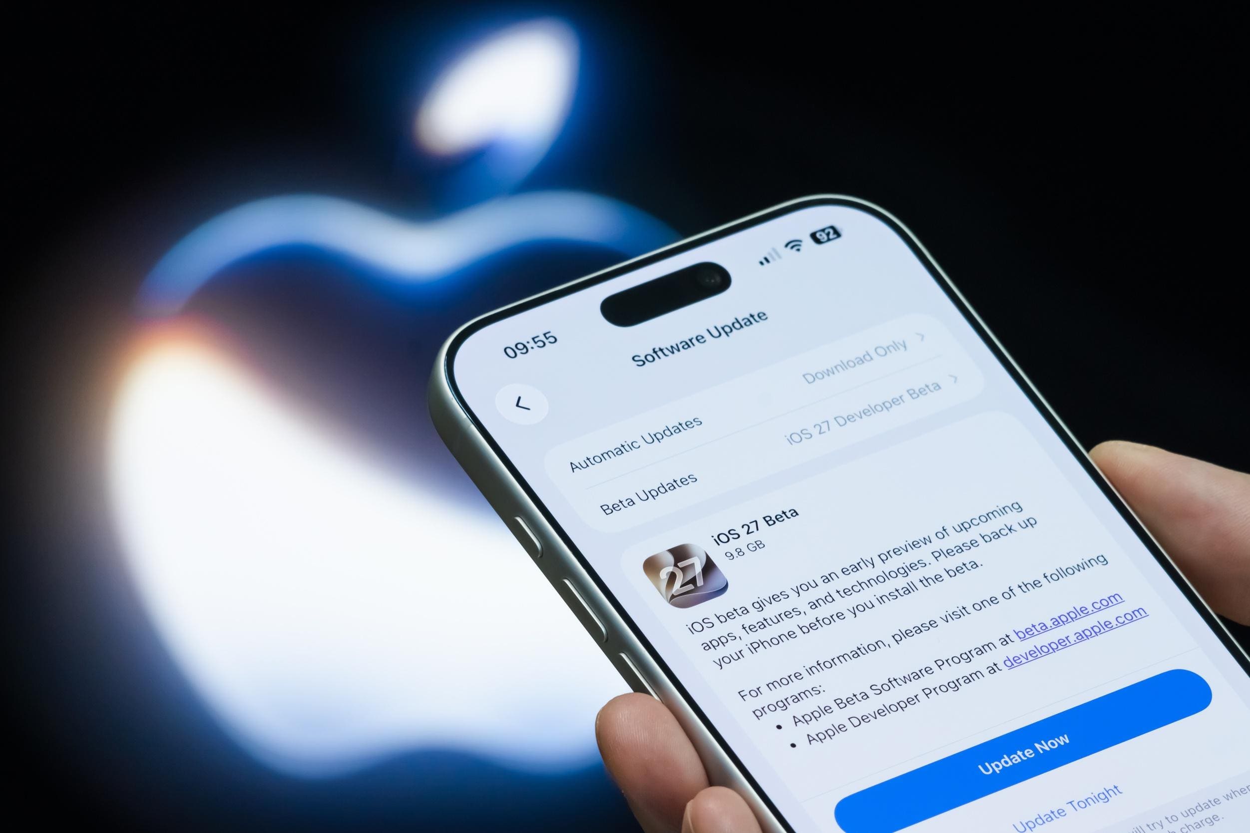 Apple's Siri AI: A Comeback or Just Noise?