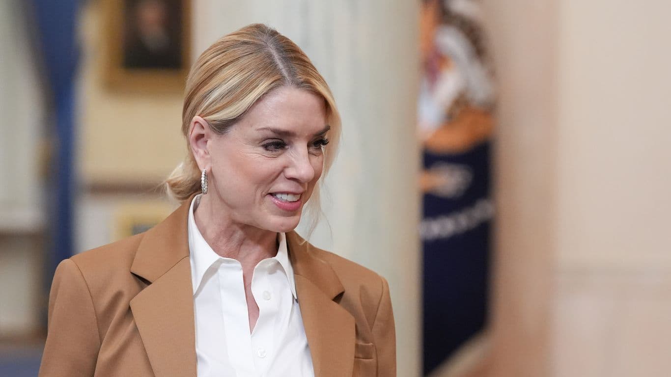 AI Policy Shake-Up: Trump Taps Pam Bondi for Strategic Advisory Role